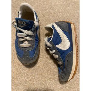 Vintage Nike tennis shoes little kids size 8